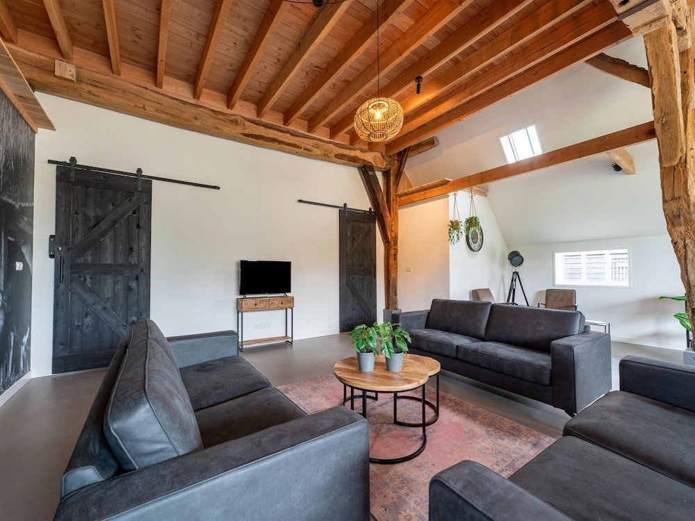 House photo 2