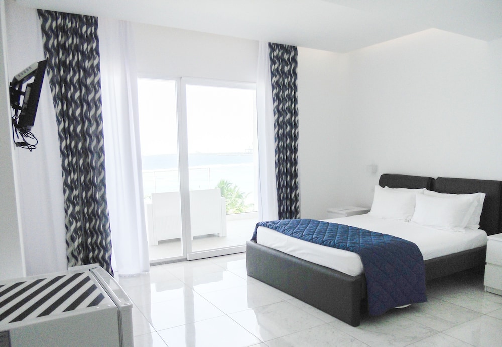 Deluxe Apartment, Sea View photo 2