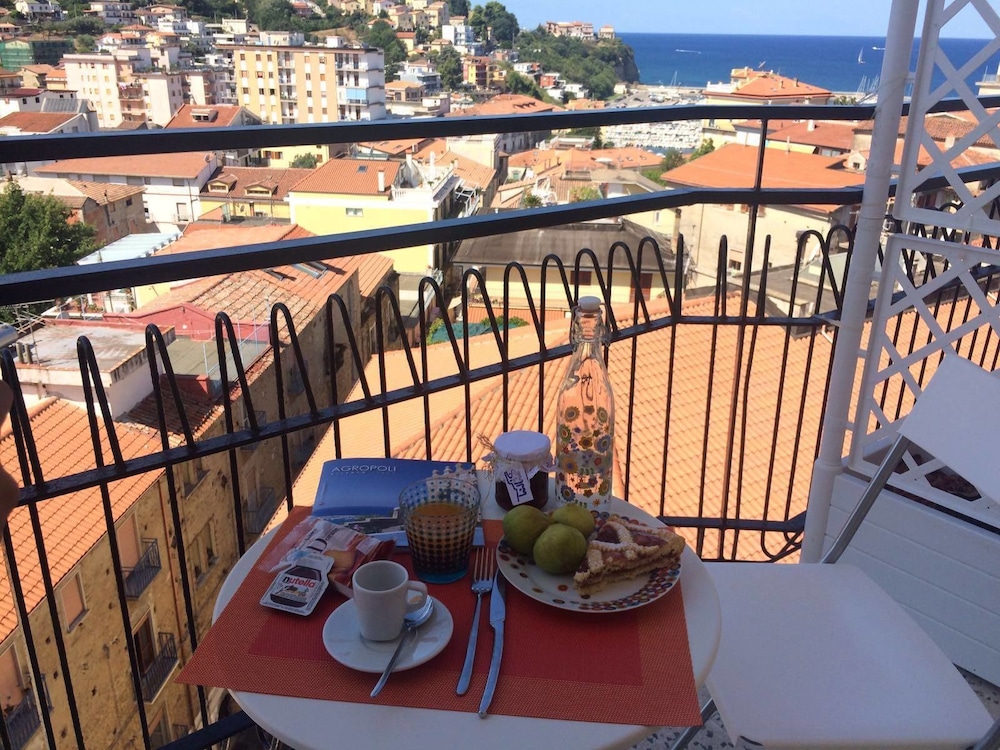 Triple Room, Balcony (Porto) photo 3
