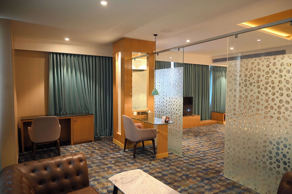 Deluxe Room, 1 King Bed (Super)