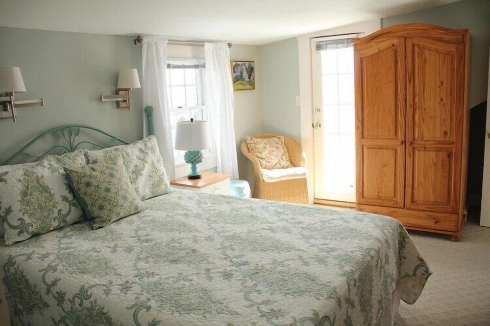 Queen Room: Balcony & Ocean View: 304 photo 2
