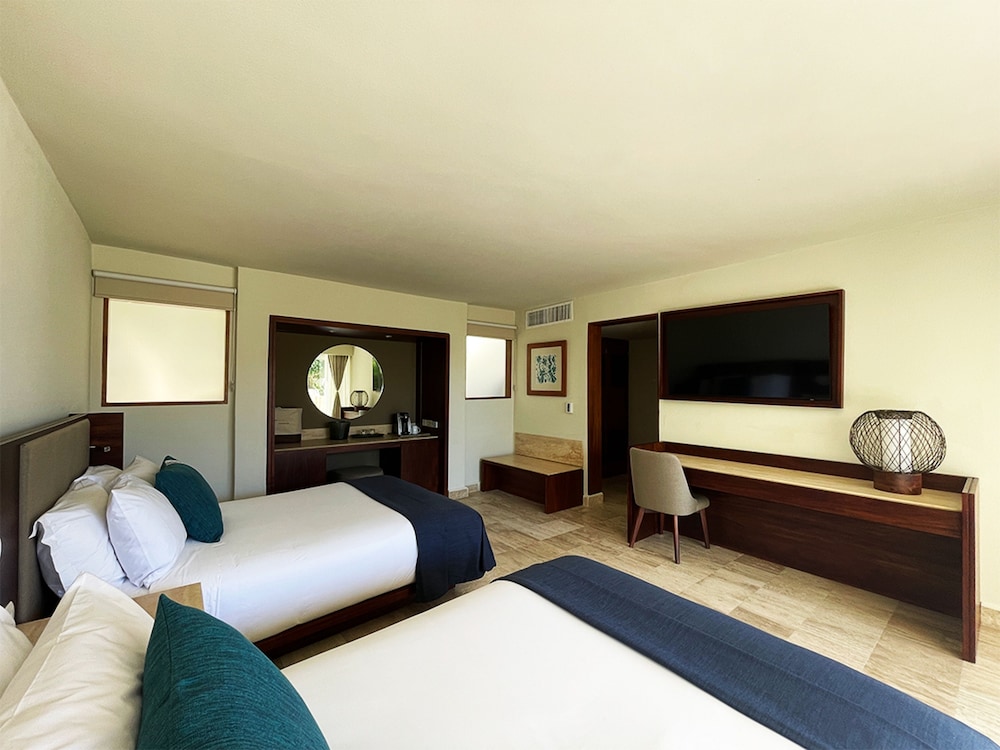 Villa Junior Suite Plunge Pool