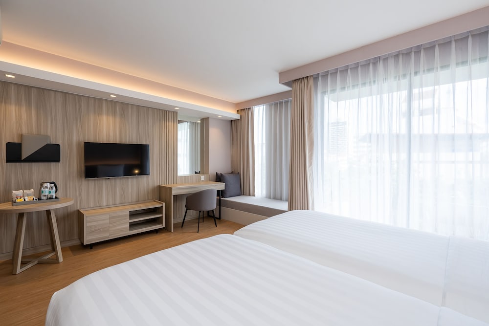 room photo