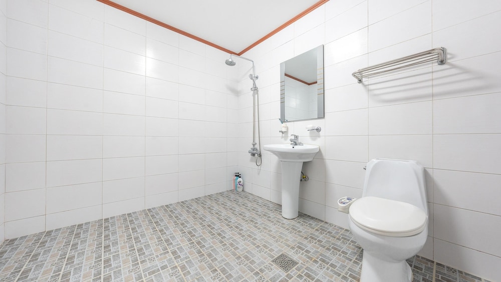 Basic Room, 1 Bedroom (Ssum ba gwi) - Photo 5