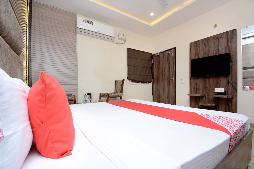 Double Or Twin Room photo 3