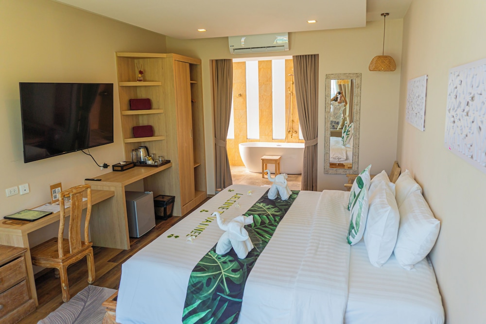 Deluxe Beach Front Villa - Photo 1