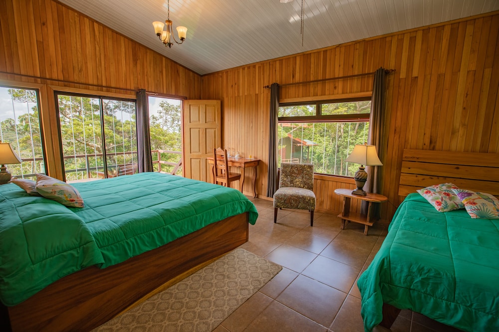 Junior Suite, 1 Bedroom, Balcony, Mountain View