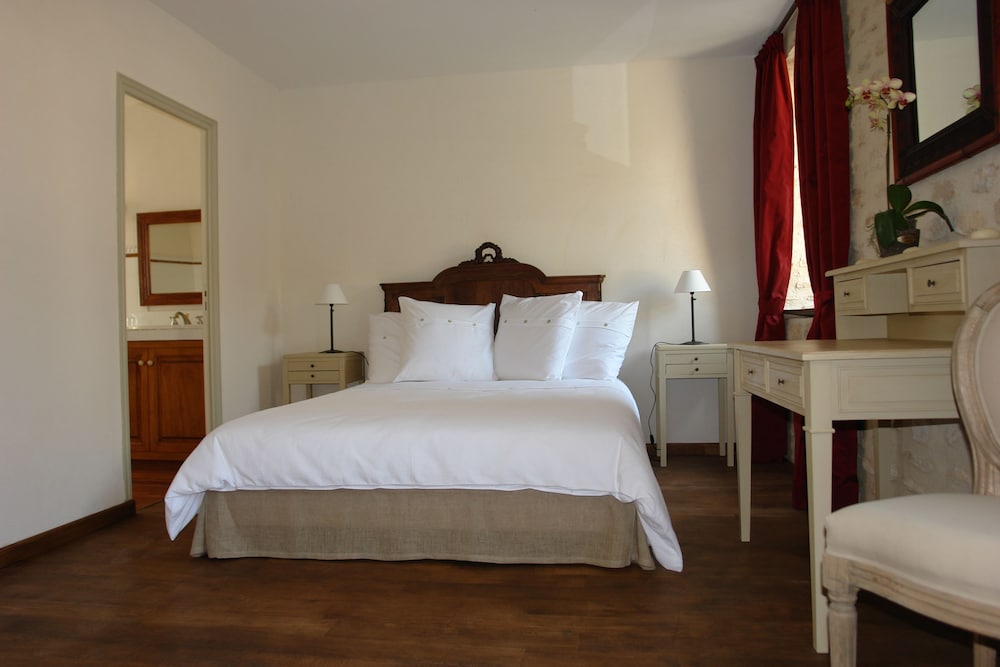 Standard Room photo 2