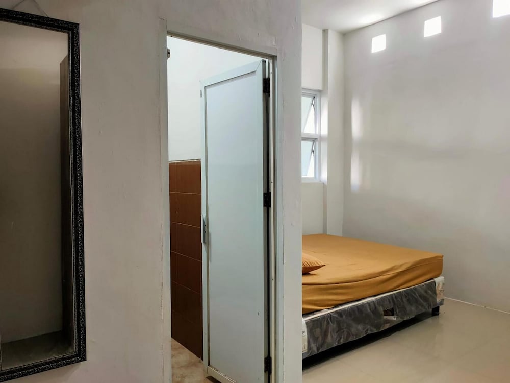 Basic Double Room - Photo 9