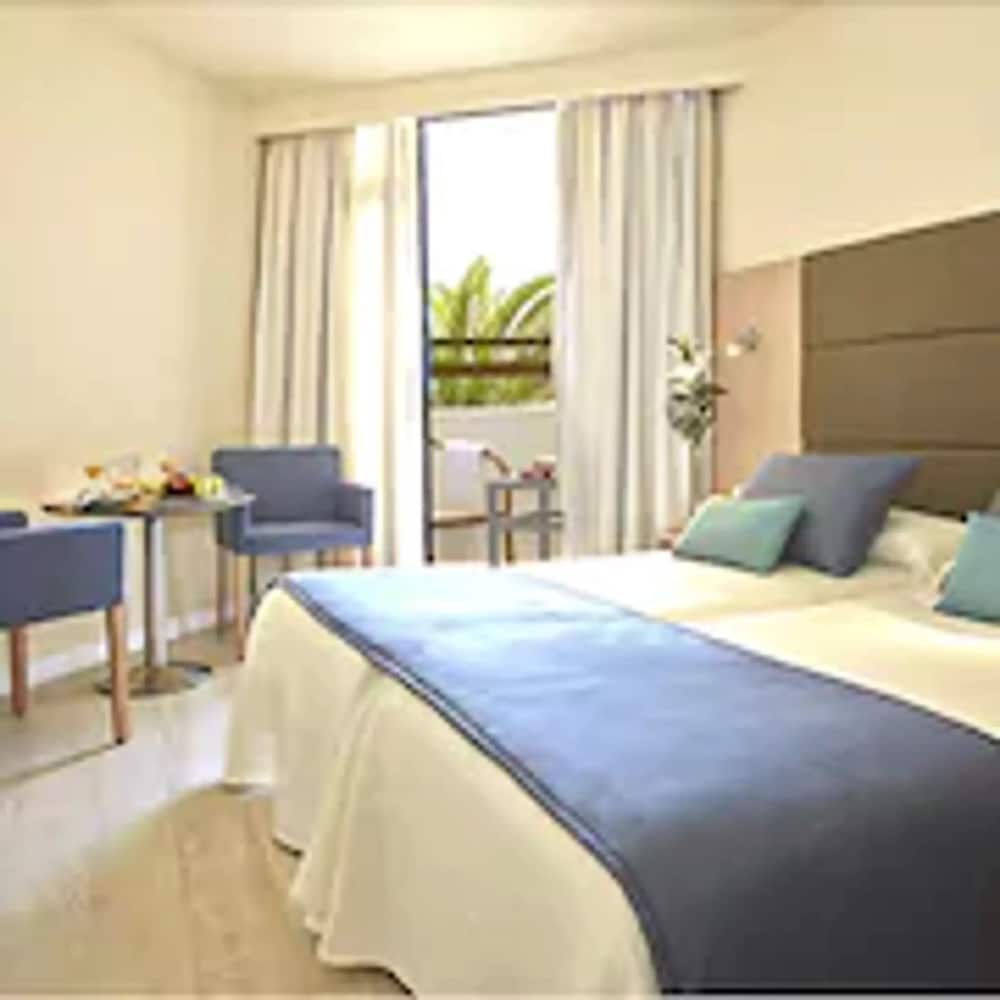 Double or Twin Room, Balcony, Partial Sea View