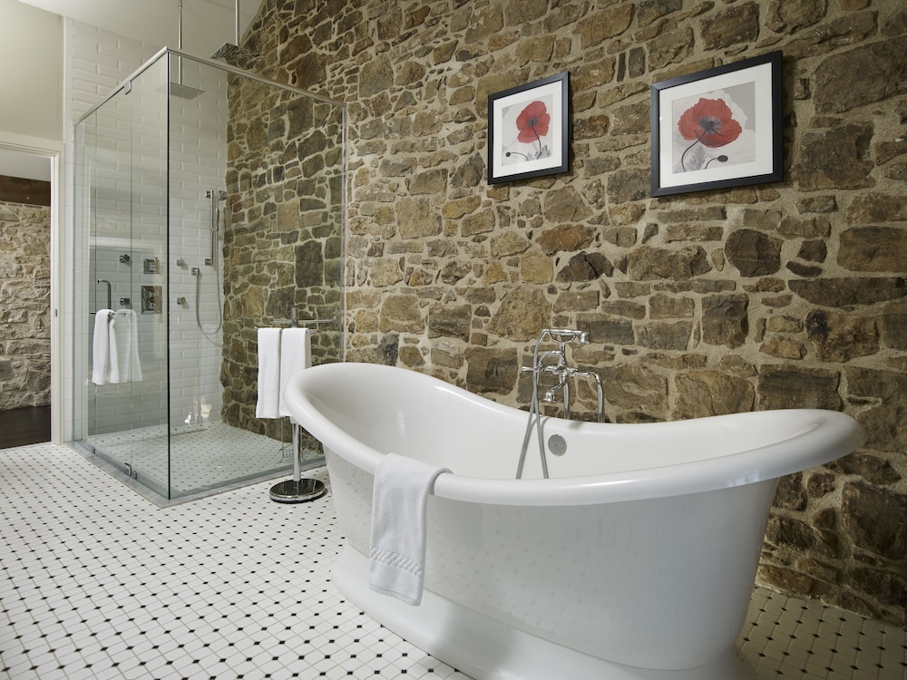 Royal Suite photo 2