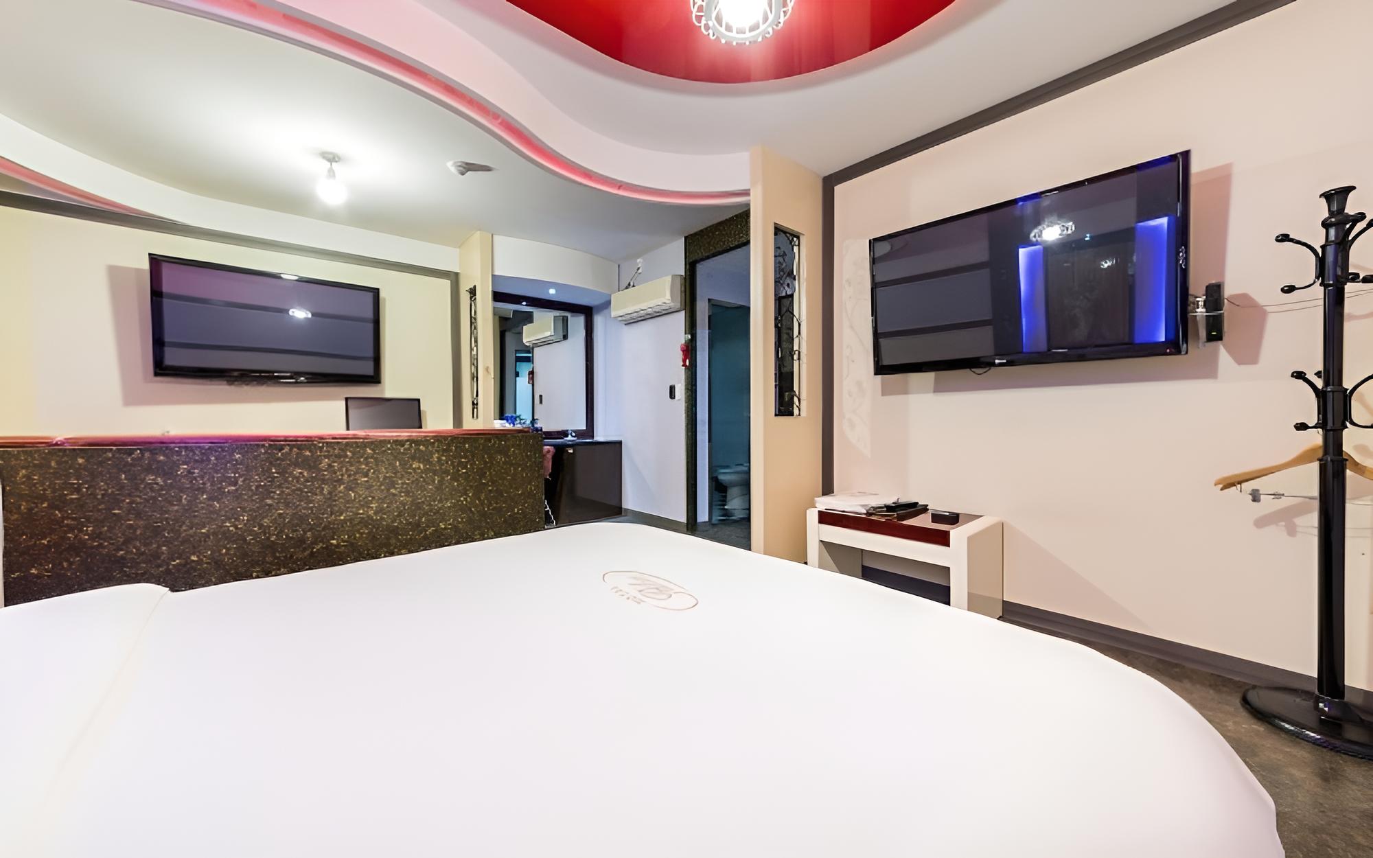 Room (Special room-Physical ID is required ) - Photo 16