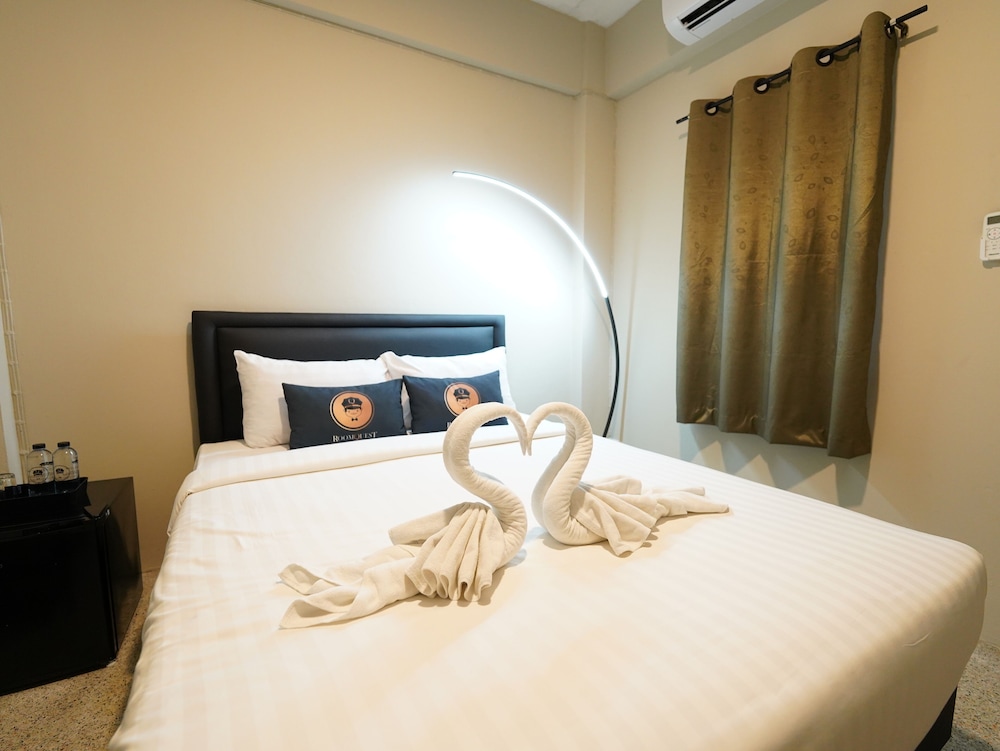 Standard Single Room, 1 Queen Bed photo 1