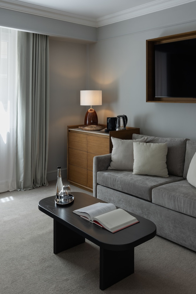 Junior Suite, City View (2+1)