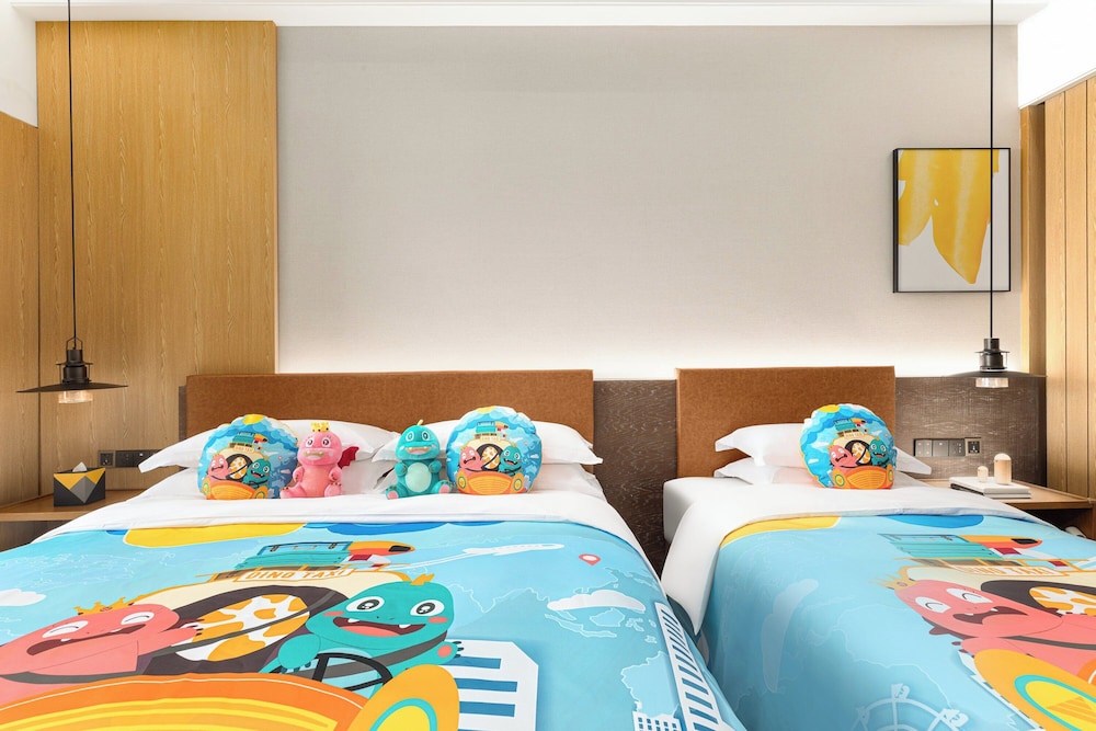 Premium Room, Multiple Beds, Lake View