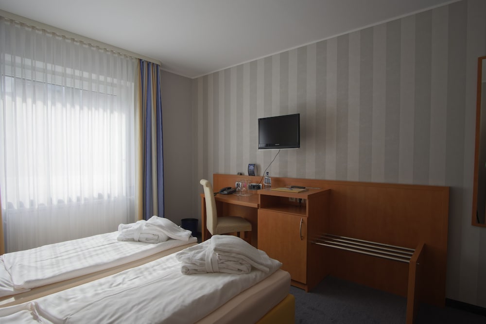 Double Room in Annexe Building photo 2