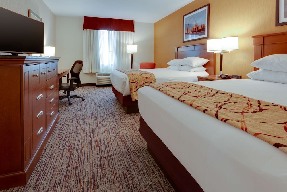 Deluxe Room, 2 Queen Beds, Refrigerator & Microwave (Upper Floor)