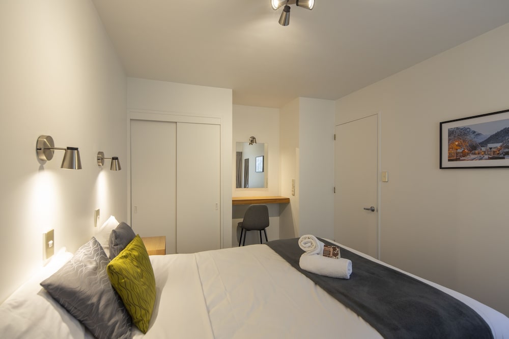 One Bedroom Apartment photo 2