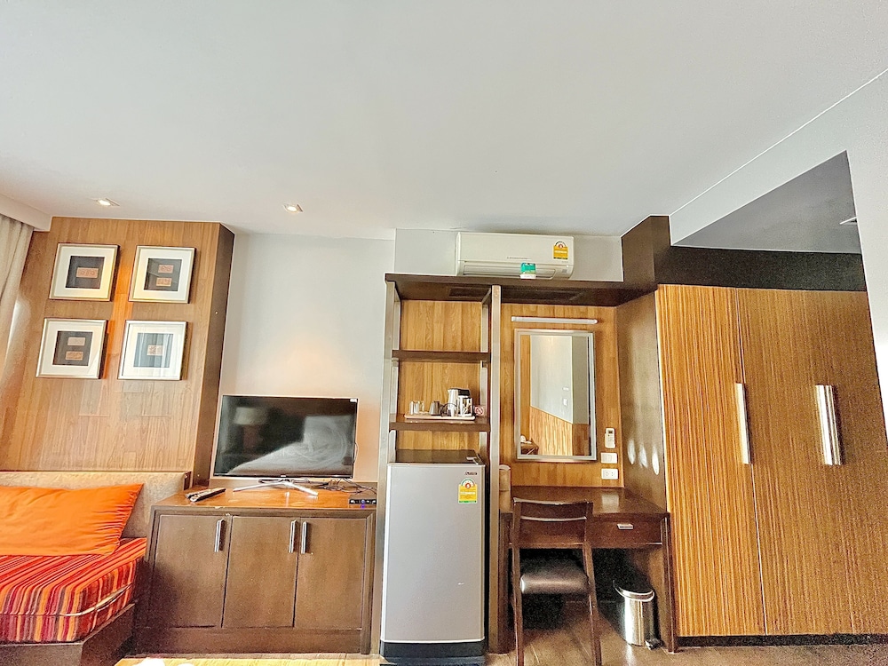 Deluxe Twin Room - Photo 2