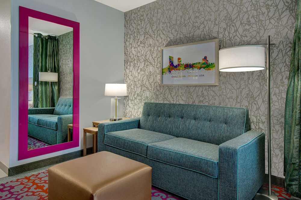 Studio, 1 Queen Bed, Accessible, Bathtub (Mobility & Hearing)