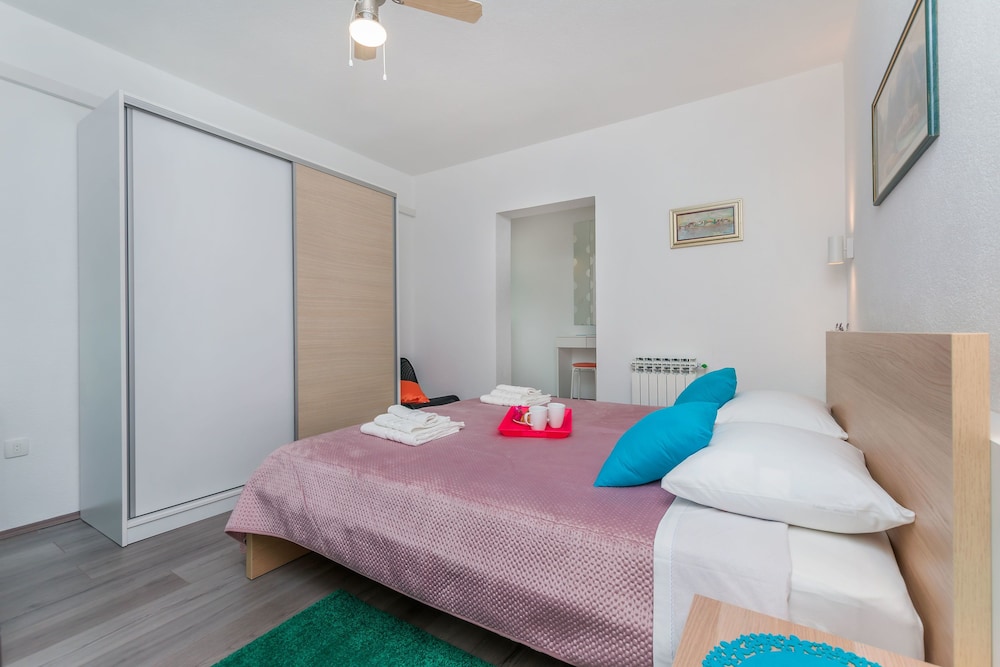 Apartment (A1)