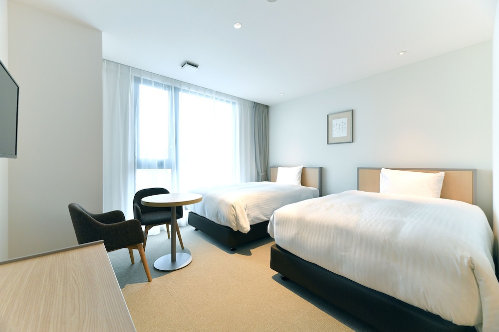 Standard Twin Room, Accessible, Non Smoking - Photo 1