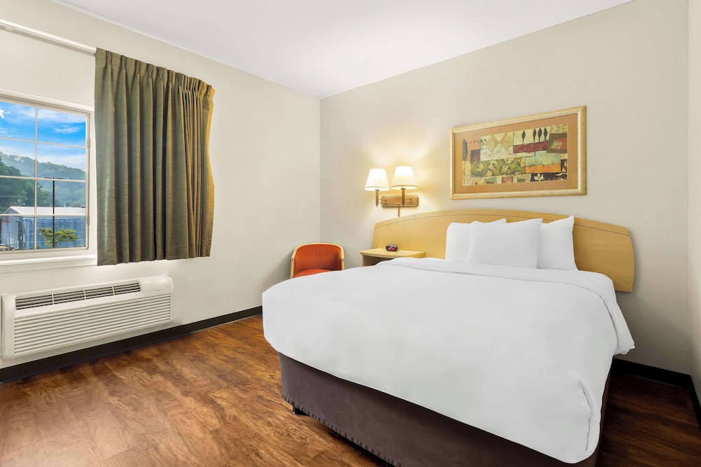 Room, 1 Queen Bed, Accessible, Non Smoking (Efficiency)