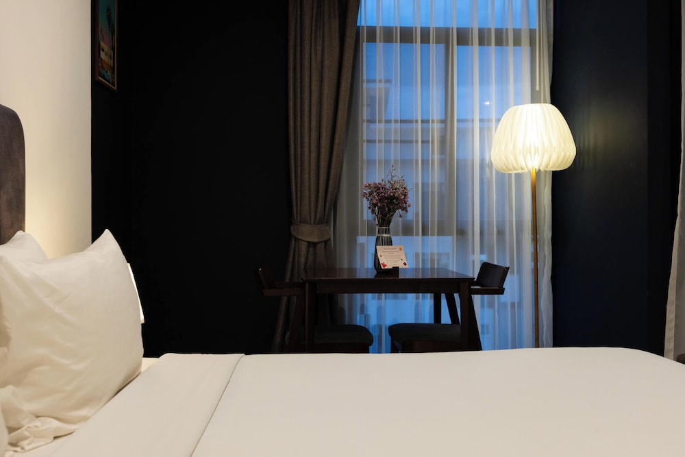 Superior King Room - Photo 18