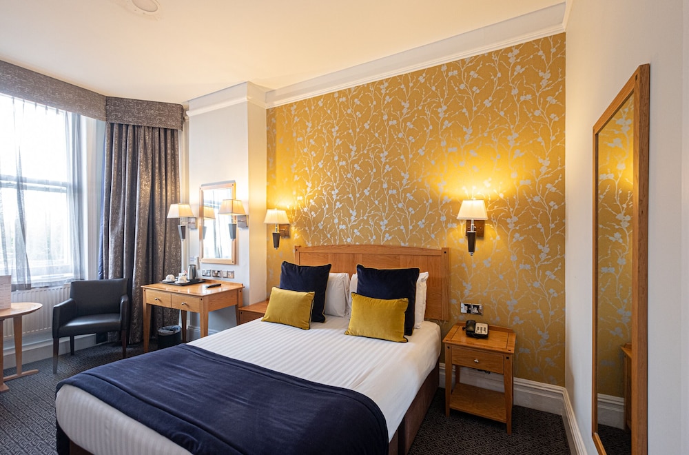 Double or Twin Room photo 3