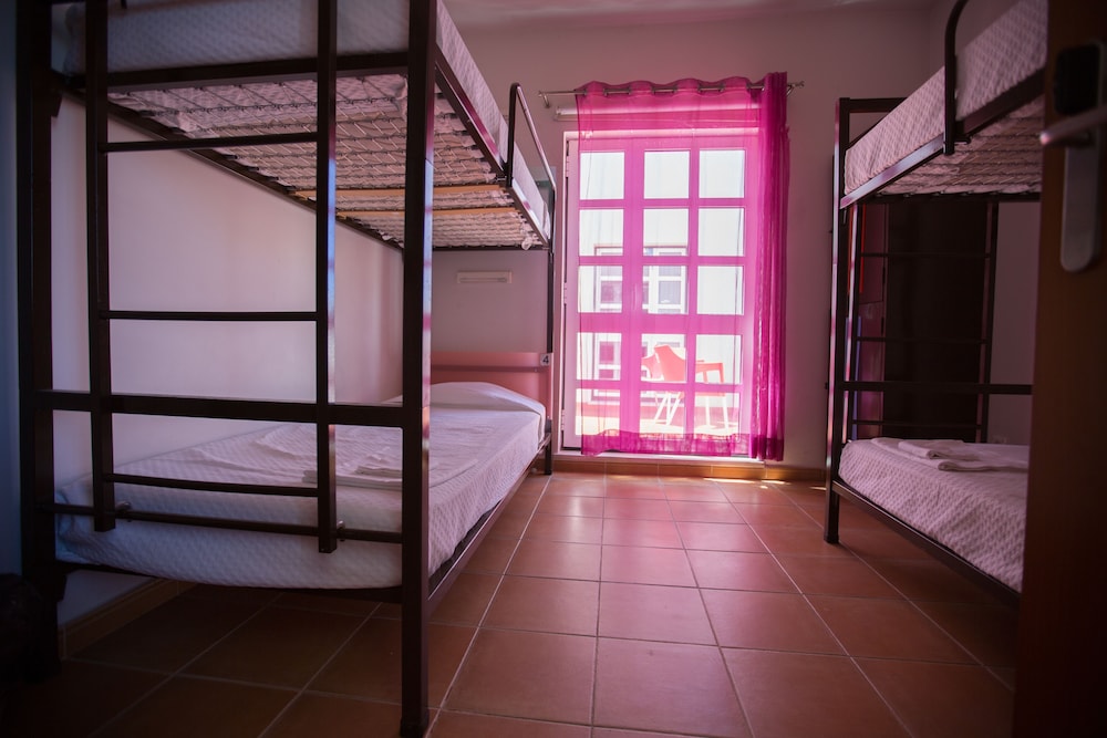Shared Dormitory, Mixed Dorm (4 pax) photo 2