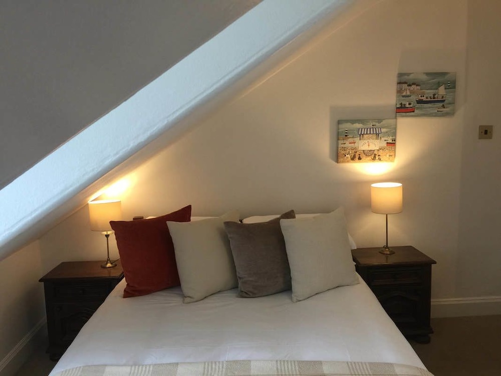 Double Room (Small)