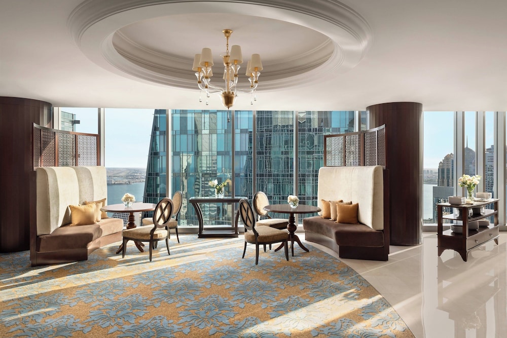 Executive Suite, 1 King Bed - Photo 9