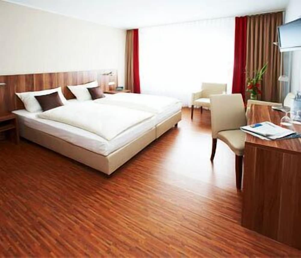Superior Double Room, City View photo 1