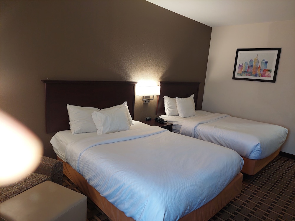 Standard Room, 2 Queen Beds - Photo 1