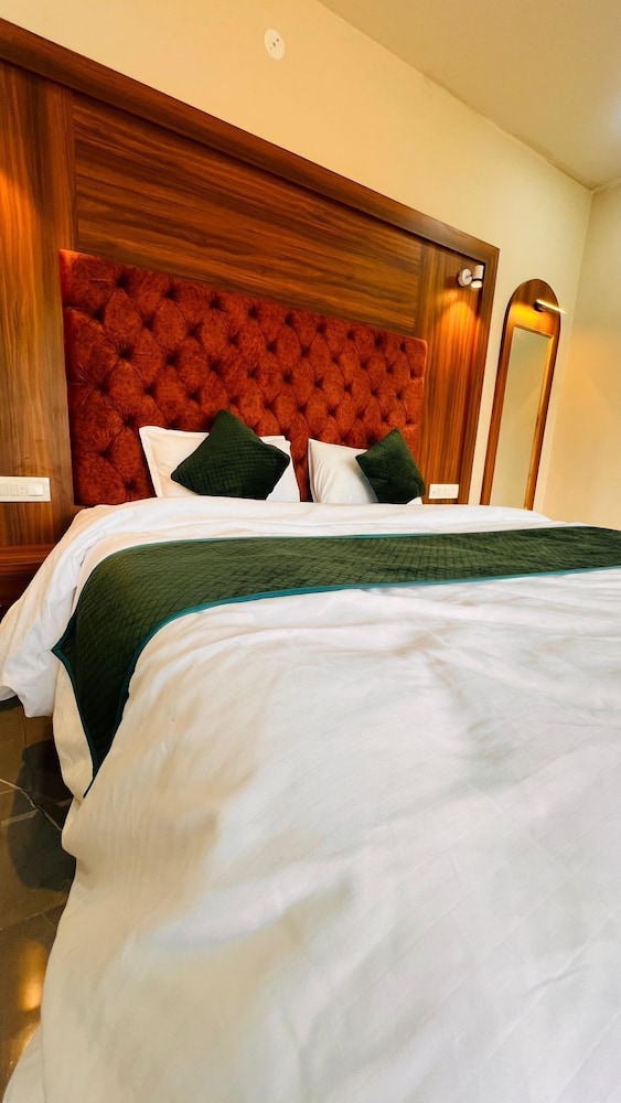 Basic Quadruple Room