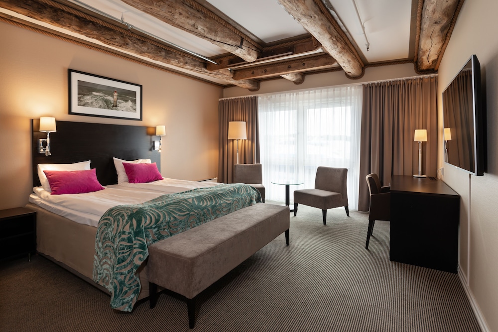 Superior Room, 1 Double Bed, Non Smoking - Photo 1