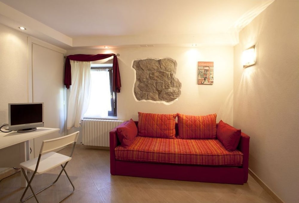 Apartment photo 1