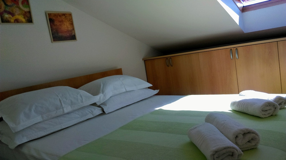 Apartment, 2 Bedrooms (Ground Floor)