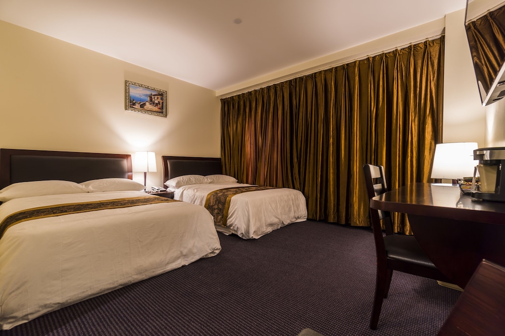 Classic Double Room, 2 Double Beds photo 2