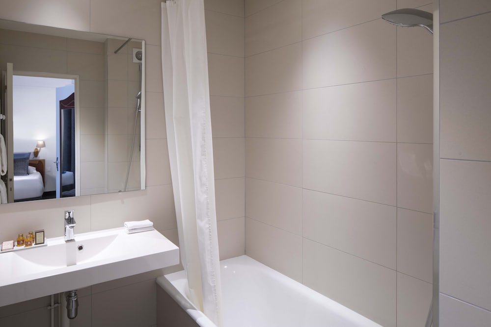 Grand Hôtel des Balcons - Photo 15