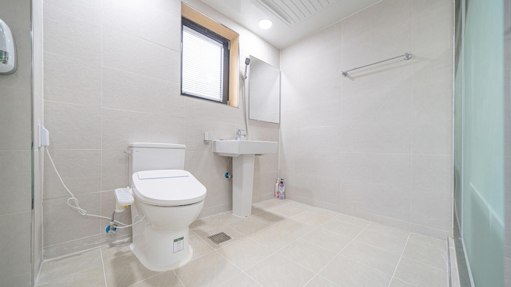 Basic Room, 1 Bedroom (Kids2 (spa)) - Photo 9