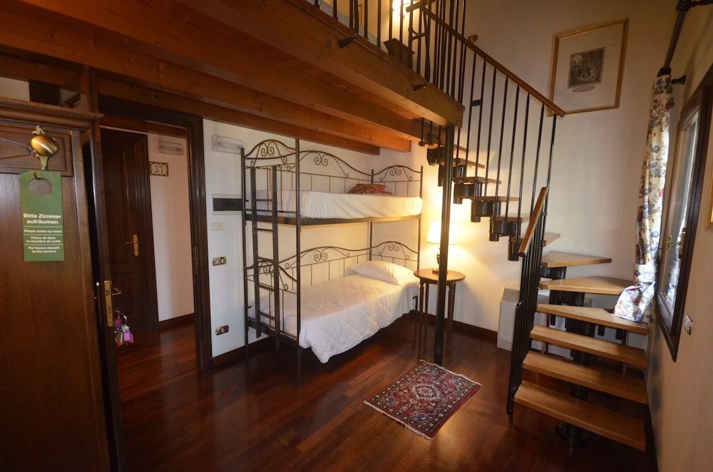 Room photo 1