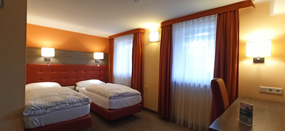 Double Room Comfort, Modern without Balcony 1 Double Bed or 2 Twin Beds photo 2