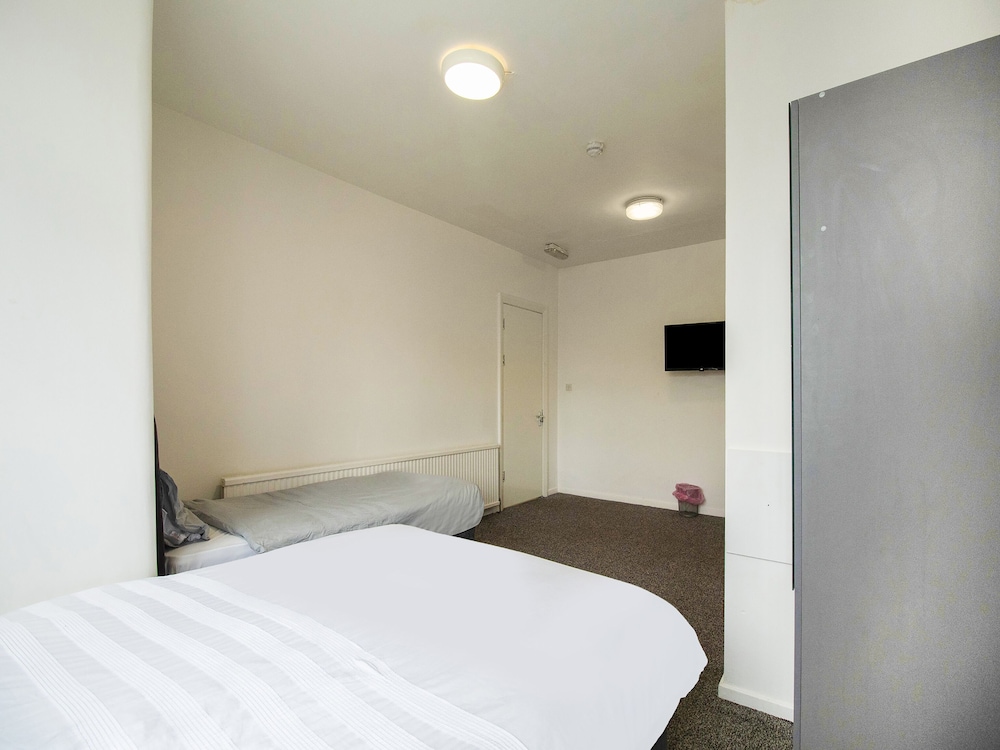 Two-Bedroom Suite (Elia)
