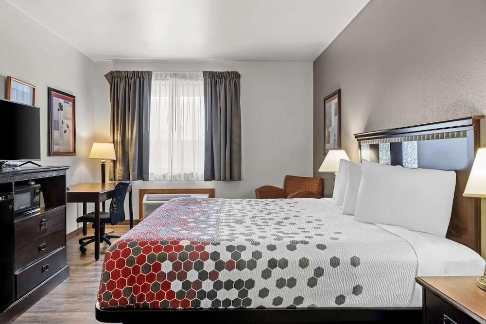 Executive Room, 1 King Bed, Non Smoking photo 1