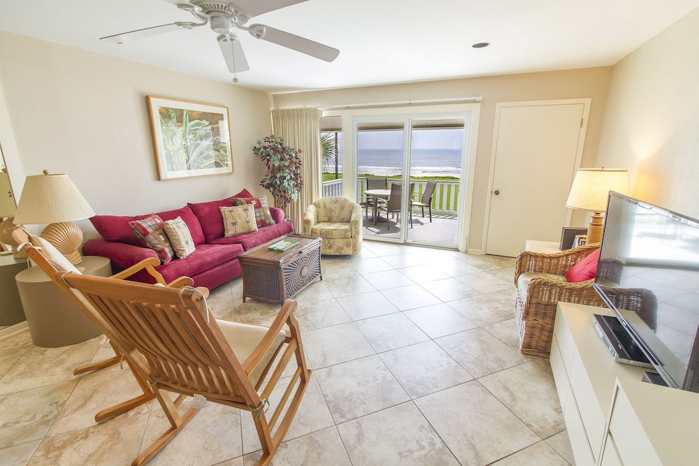 Condo (1 Bedroom)