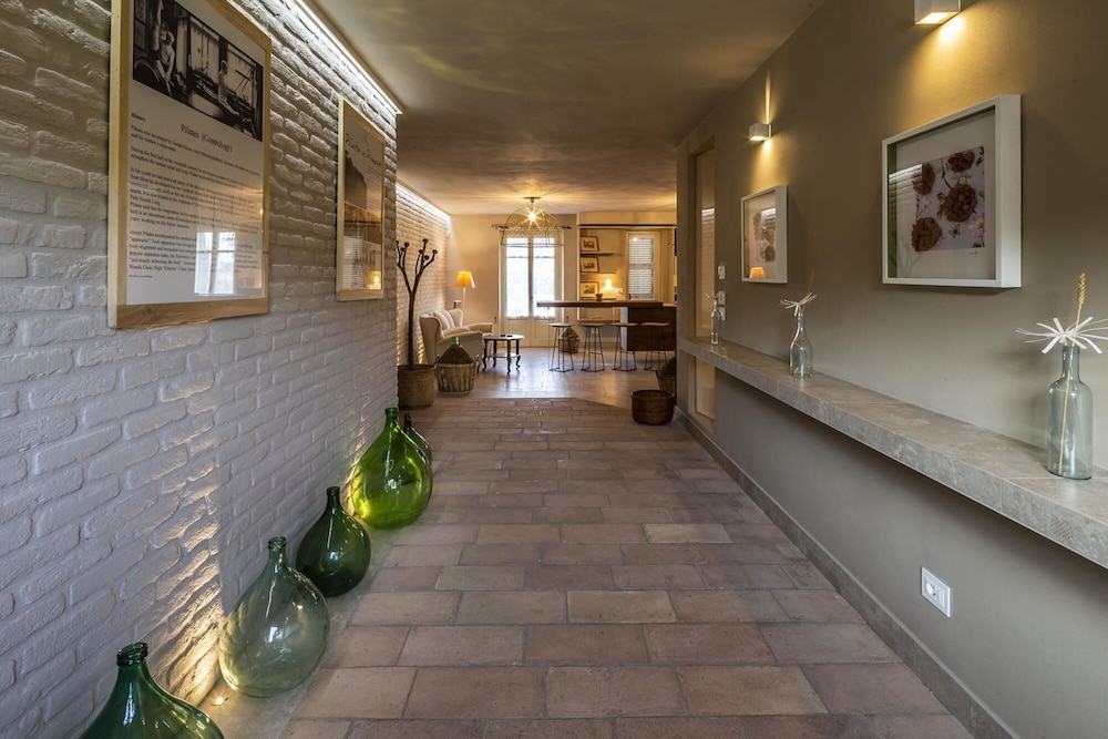 Villa photo 1