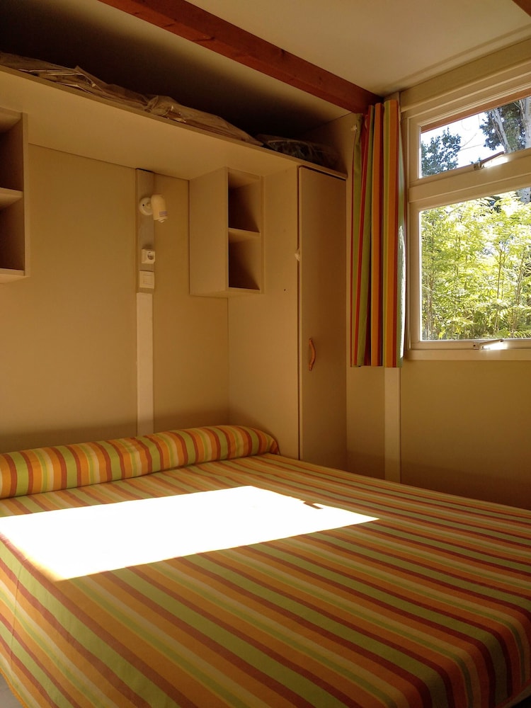 Bungalow, 1 cama doble con sofá cama (3-4 personas)