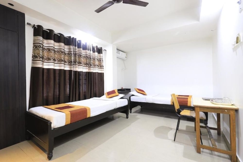 Executive Room - Photo 4