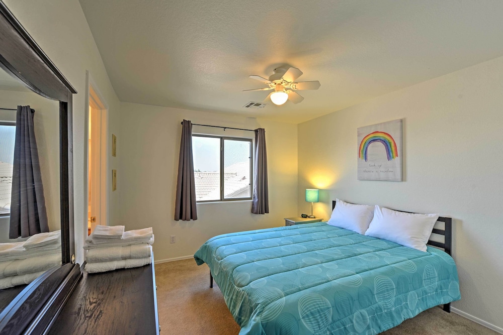 House (4 Bedrooms) photo 2